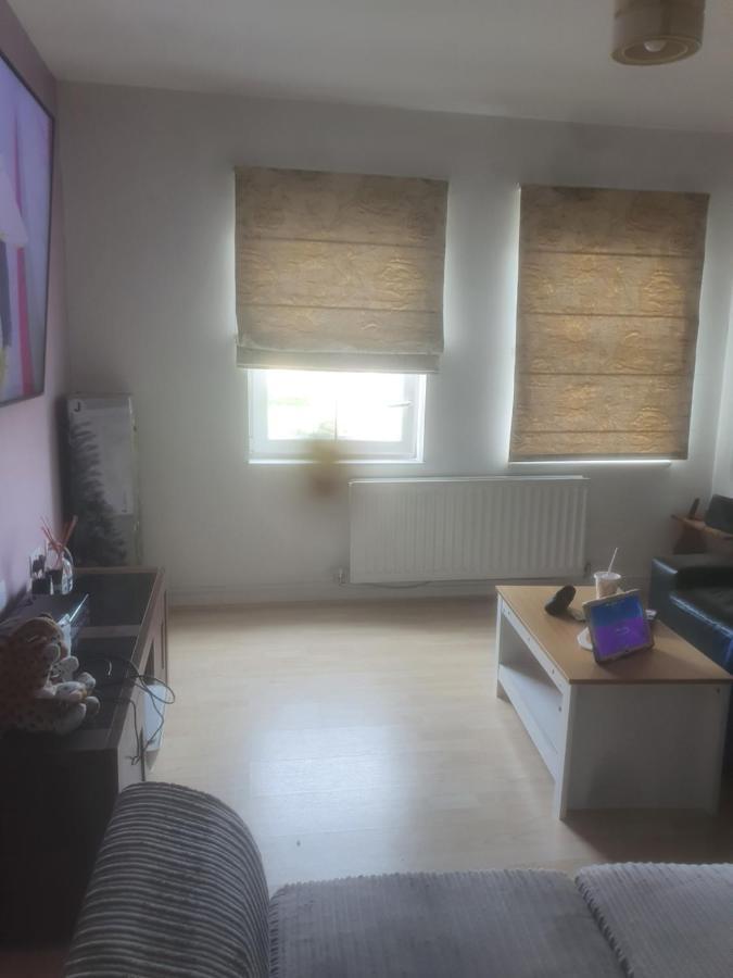 Nice 2 Bed Apartment London Kültér fotó
